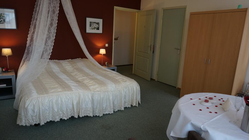 Hotel Het Gemeentehuis 유튜즌 외부 사진